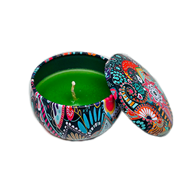 Vela verde artesanal en envase de aluminio con diseño floral mexicano – 3 oz